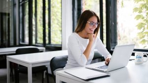 Neue Webinare rund um die Mundgesundheit